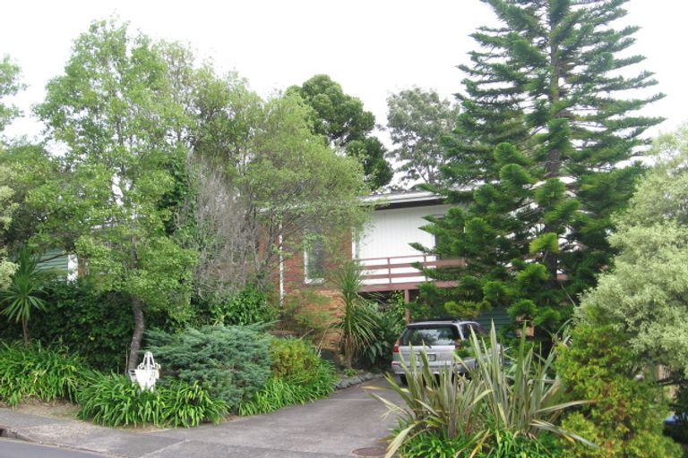 Photo of property in 72 Daffodil Street, Titirangi, Auckland, 0604