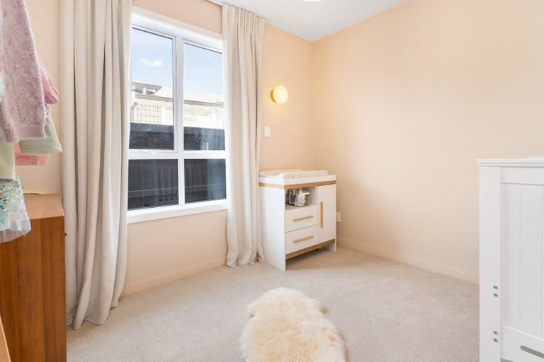 Photo of property in 8 Woodville Street, Edgeware, Christchurch, 8013