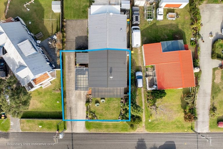 Photo of property in 114a Weka Street, Whangamata, 3620