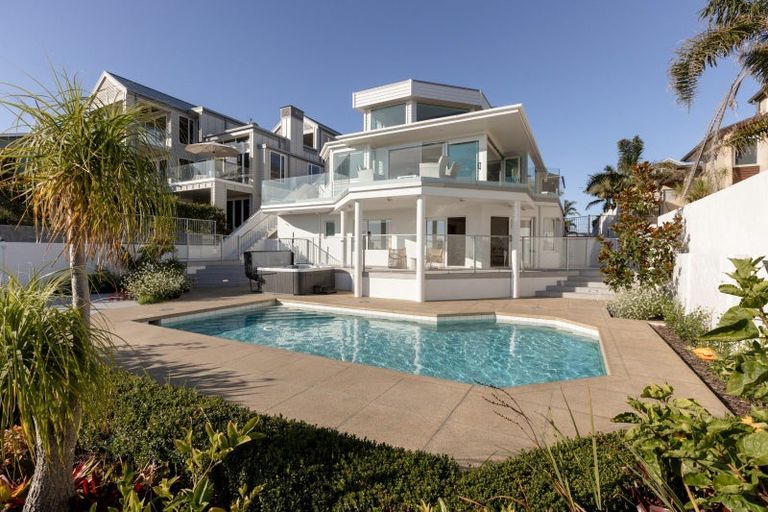 Photo of property in 233c Oceanbeach Road, Mount Maunganui, 3116