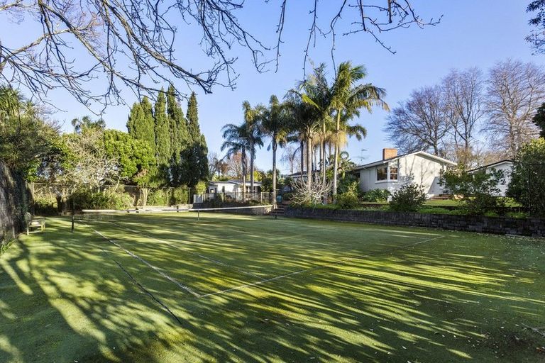 Photo of property in 81 Sunnybrae Road, Hillcrest, Auckland, 0627