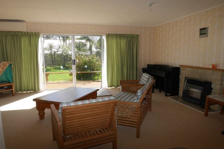 Photo of property in 43 Manawa Avenue, Raumati Beach, Paraparaumu, 5032