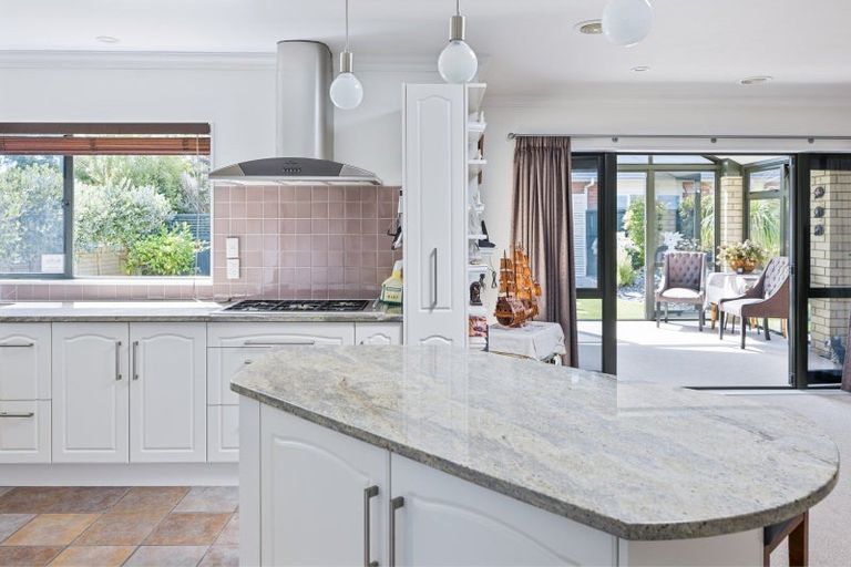 Photo of property in 1 Merlin Close, Huntington, Hamilton, 3210