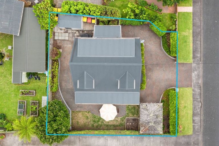 Photo of property in 1a Barberry Lane, Te Atatu Peninsula, Auckland, 0610