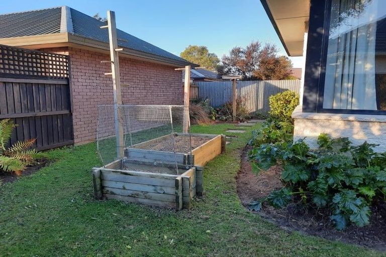 Photo of property in 50 Glenmore Avenue, Casebrook, Christchurch, 8051