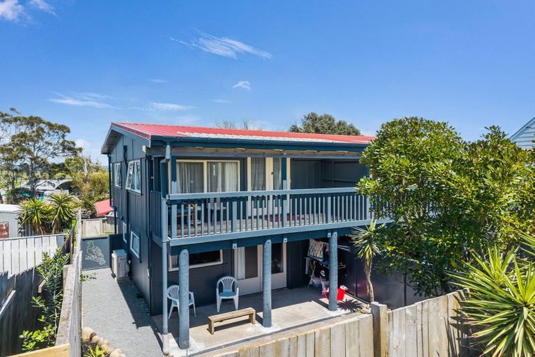 Photo of property in 1/130 Pukehina Parade, Pukehina, 3189