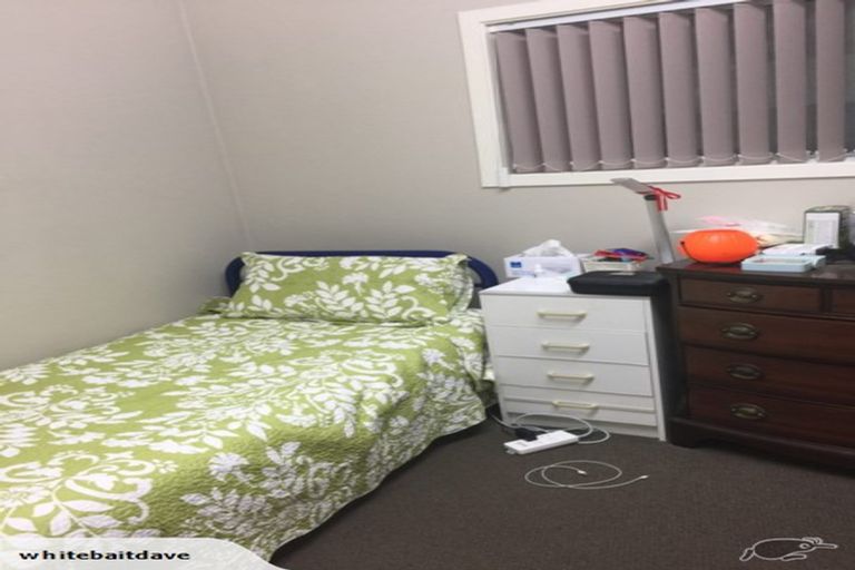 Photo of property in 26 Kathleen Street, Totara Vale, Auckland, 0627