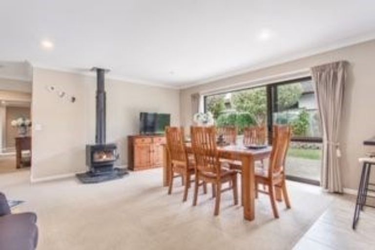 Photo of property in 3 Gordal Place, Flat Bush, Auckland, 2016