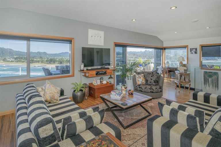 Photo of property in 22 Tairua Terrace, Tairua, 3508