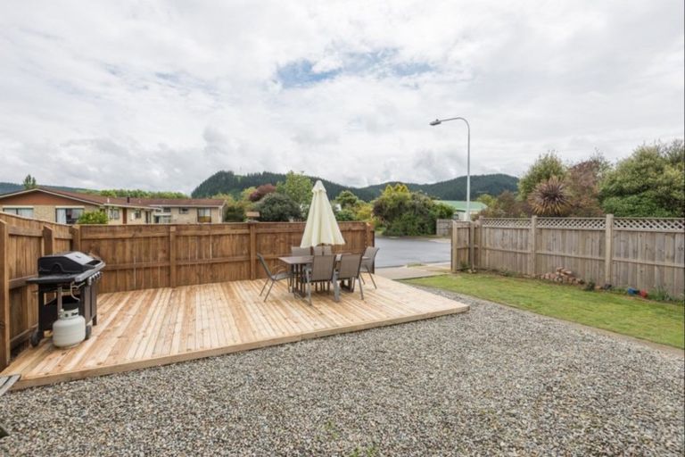 Photo of property in 10b Windlesham Place, Wakefield, 7025