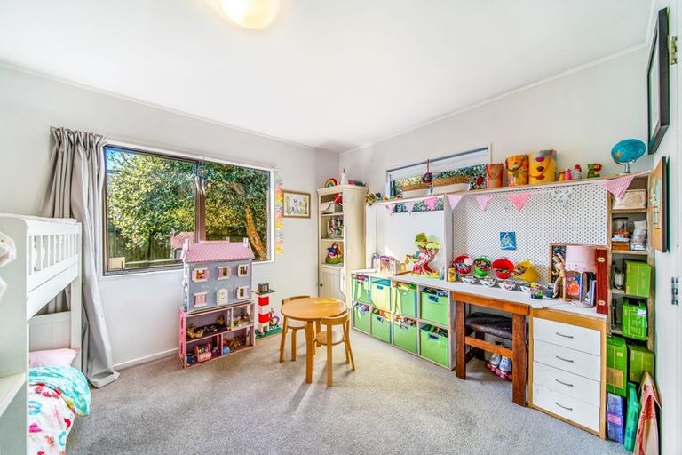 Photo of property in 4a Mcdonald Crescent, Mount Wellington, Auckland, 1060