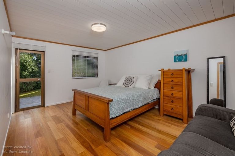 Photo of property in 84 Doves Bay Road, Kerikeri, 0294