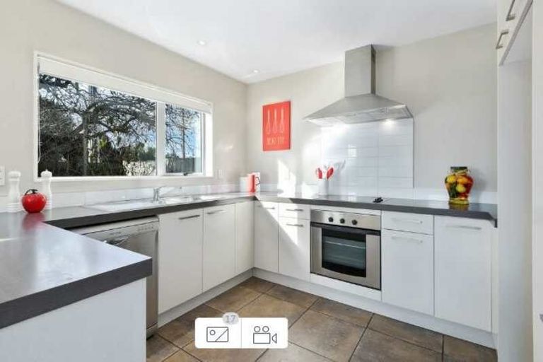Photo of property in 102 Swanson Road, Henderson, Auckland, 0610