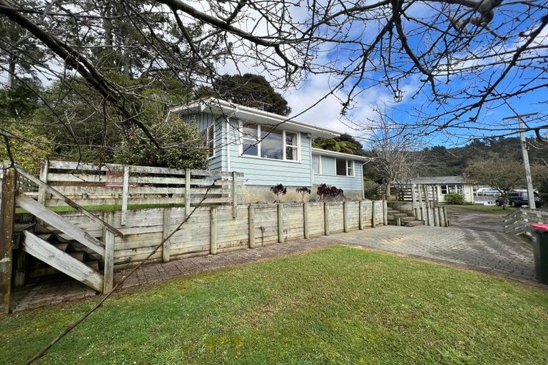 Photo of property in 29 Thomson Grove, Stokes Valley, Lower Hutt, 5019