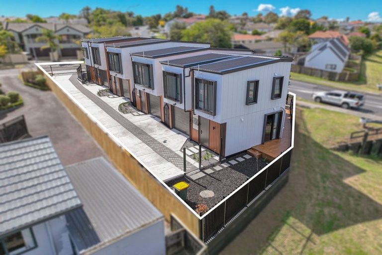 Photo of property in 89b Whitford Road, Botany Downs, 2014