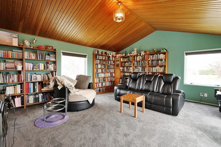 Photo of property in 96 Black Road, Otatara, Invercargill, 9879