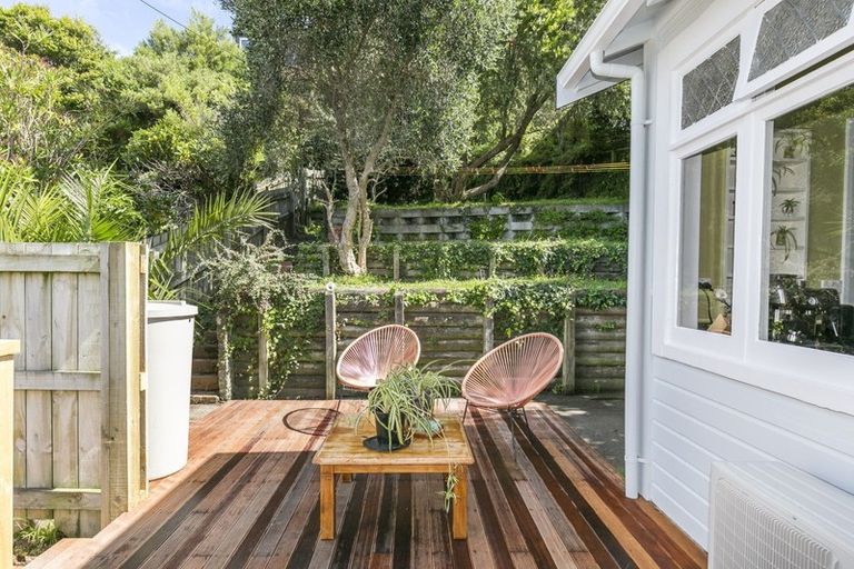 Photo of property in 35 Buckingham Street, Melrose, Wellington, 6023