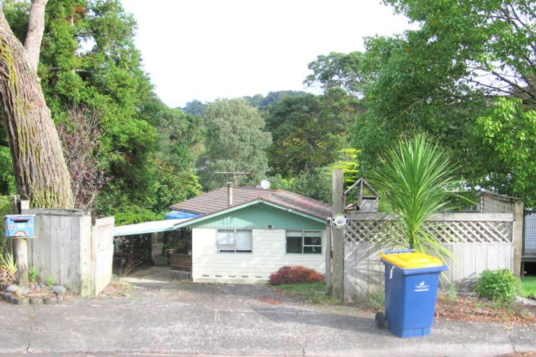 Photo of property in 28 Matama Road, Glen Eden, Auckland, 0602