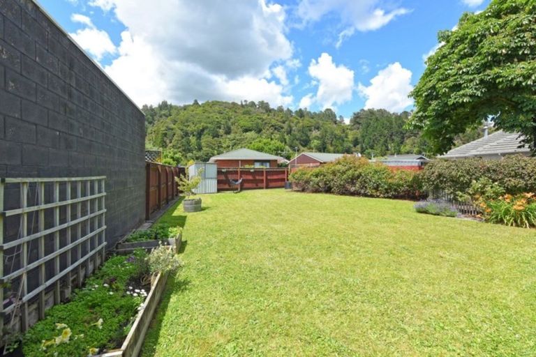 Photo of property in 4/49 Wilford Street, Wallaceville, Upper Hutt, 5018