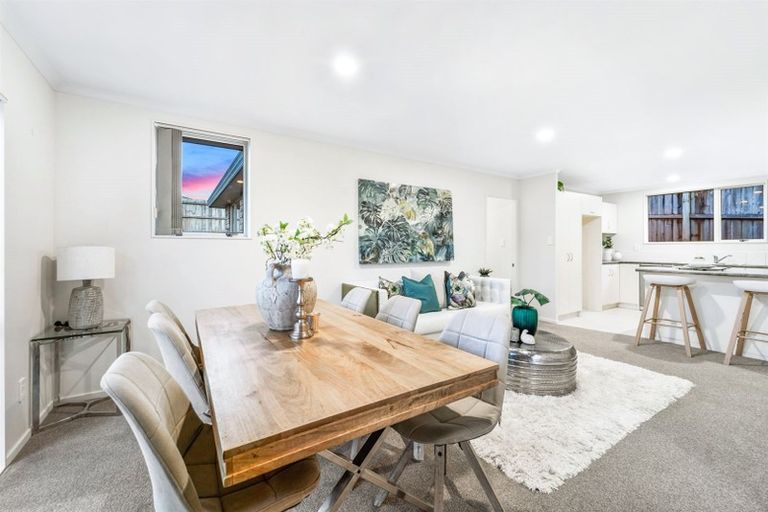 Photo of property in 75 Riverside Drive, Waiuku, 2123