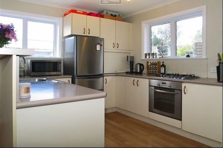 Photo of property in 106 Broderick Road, Johnsonville, Wellington, 6037