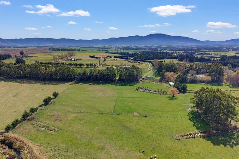 Photo of property in 46 Garrymere Road, Okuku, Rangiora, 7473