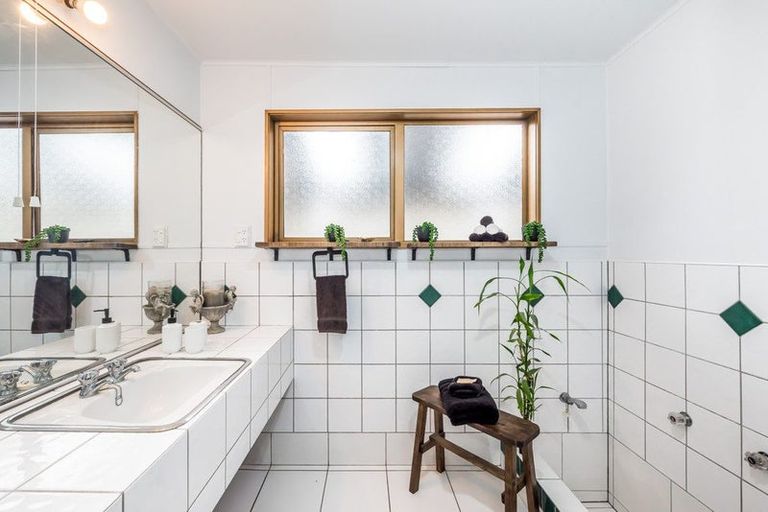 Photo of property in 7 Knights Grove, Otaki, 5512