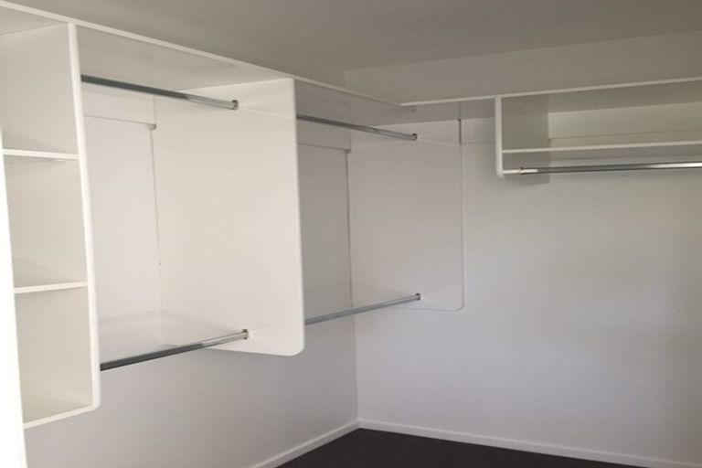 Photo of property in 4a Royal Park Drive, Parklands, Christchurch, 8083