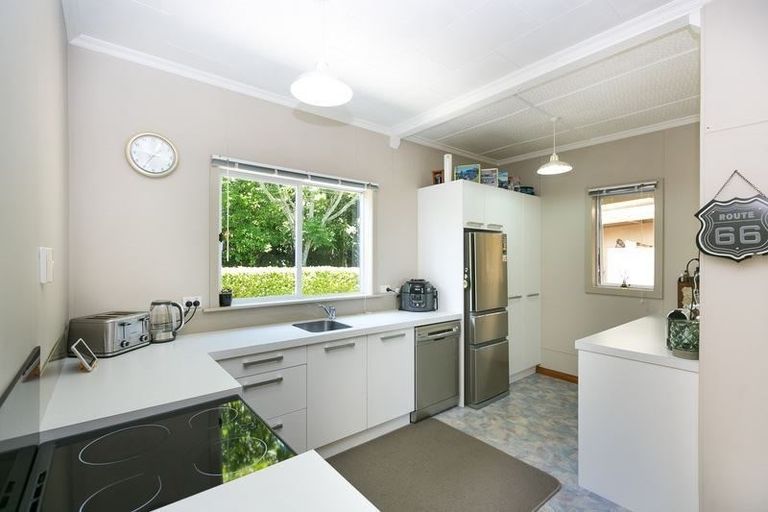 Photo of property in 160 Henwood Road, Paraite, New Plymouth, 4372
