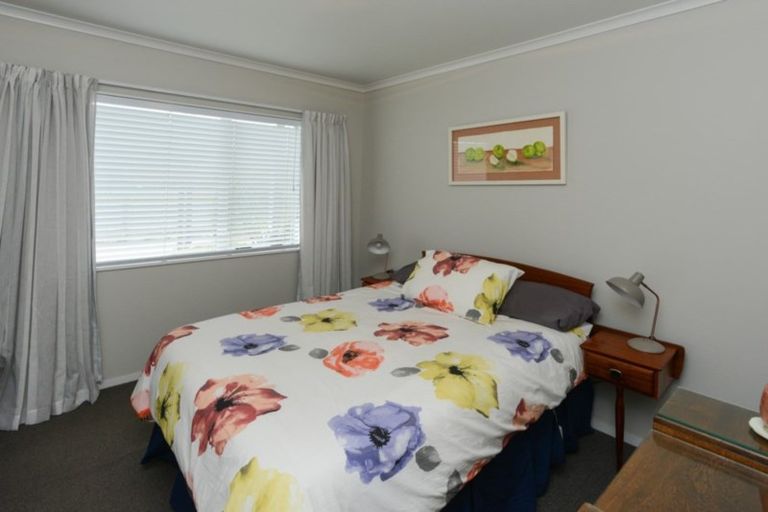 Photo of property in 398 Southland Place, Raureka, Hastings, 4120