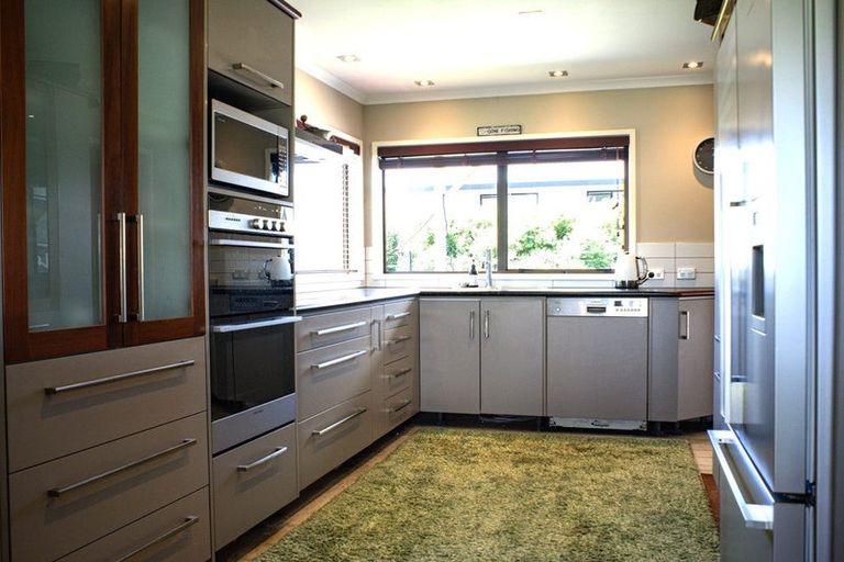 Photo of property in 12 Norfolk Place, Tairua, 3508