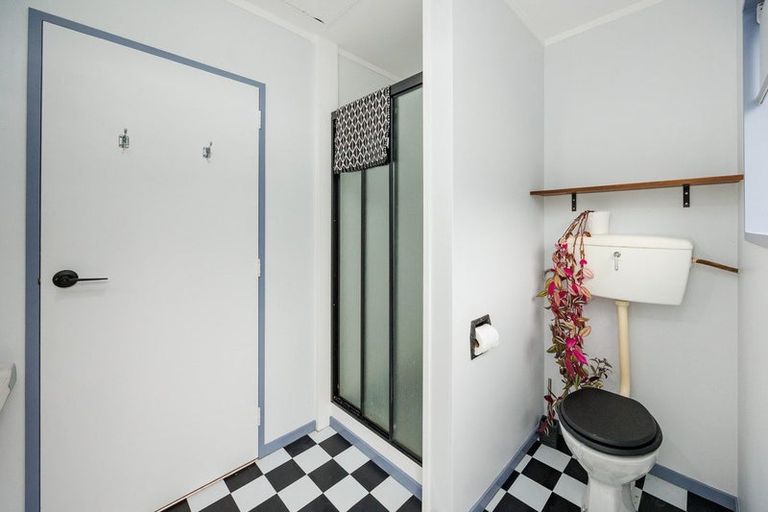 Photo of property in 8 Skerman Street, Marton, 4710