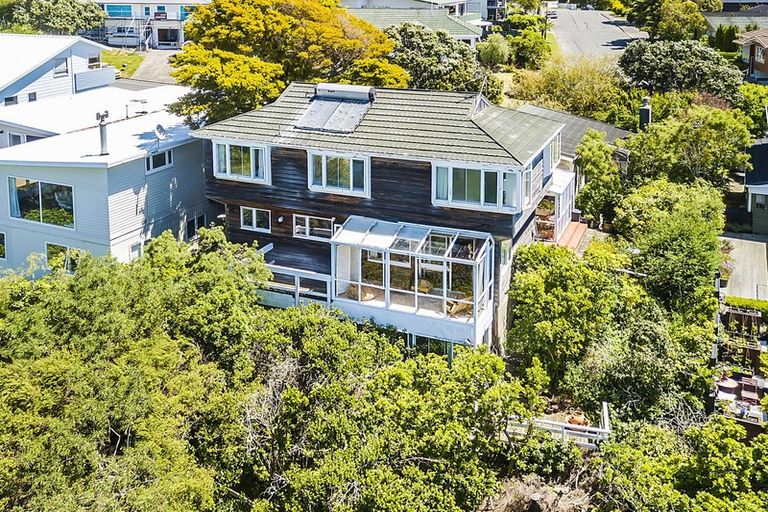 Photo of property in 15 Spinnaker Drive, Whitby, Porirua, 5024