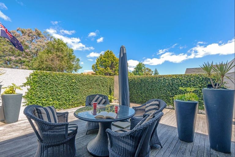 Photo of property in 42 Collingwood Street, Hokowhitu, Palmerston North, 4410