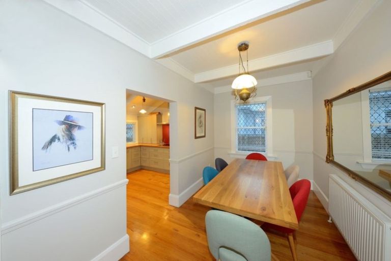 Photo of property in 124 Purchas Street, Edgeware, Christchurch, 8013