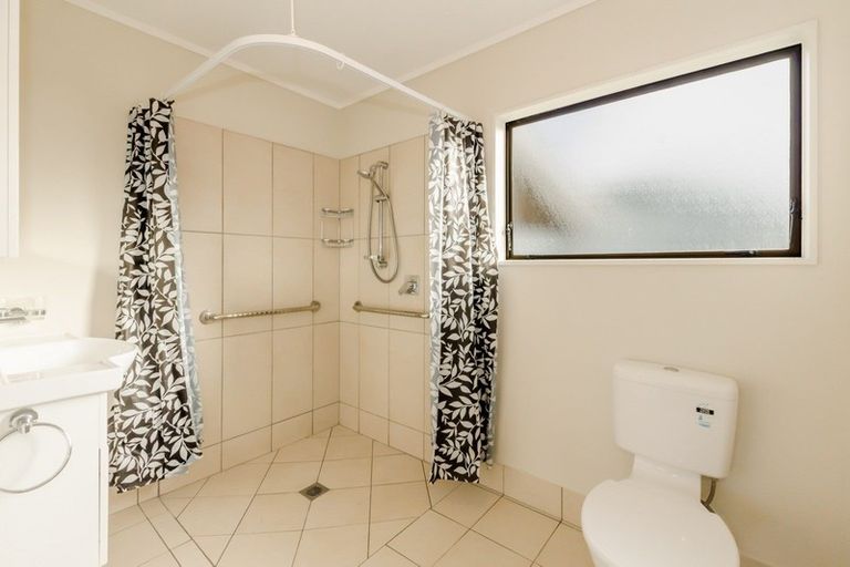 Photo of property in 17a Pukeko Street, Paraparaumu, 5032