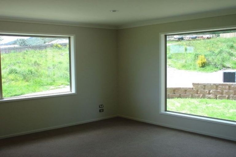 Photo of property in 112 Milton Terrace, Picton, 7220