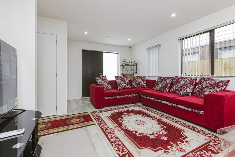 Photo of property in 20b Martin Road, Manurewa, Auckland, 2102
