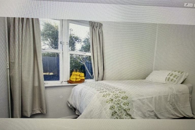 Photo of property in 377a Triangle Road, Henderson, Auckland, 0610