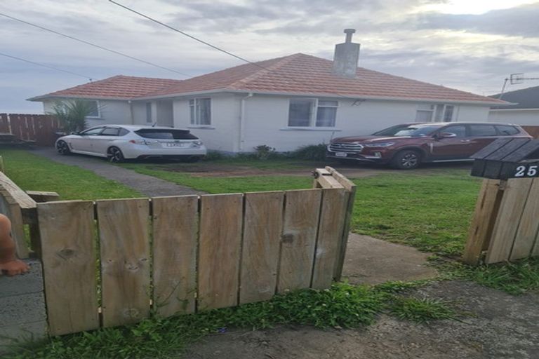 Photo of property in 25 Akatea Street, Gonville, Whanganui, 4501