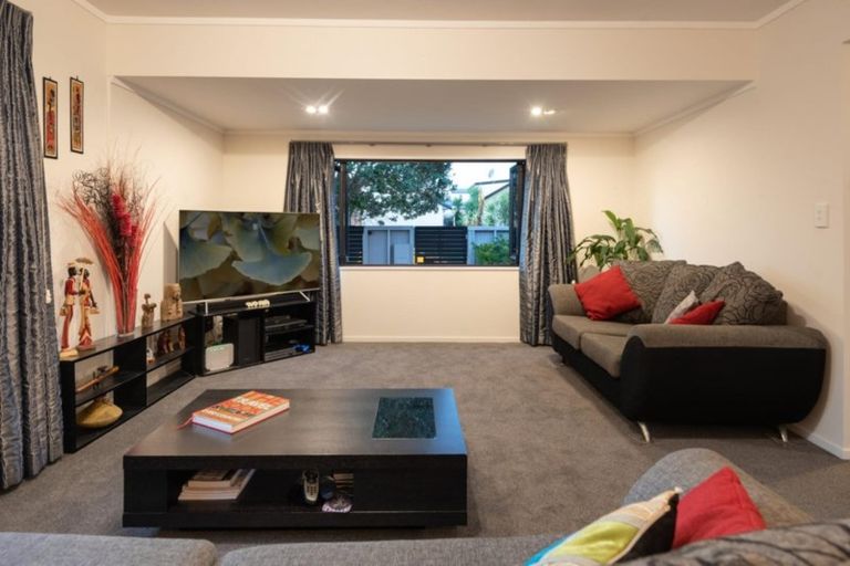 Photo of property in 128 Dickson Road, Papamoa Beach, Papamoa, 3118