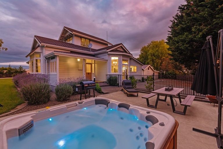 Photo of property in 375 No 1 Line, Longburn, Palmerston North, 4475