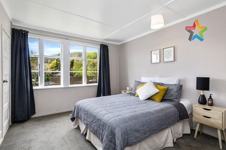 Photo of property in 16 Cleland Crescent, Naenae, Lower Hutt, 5011
