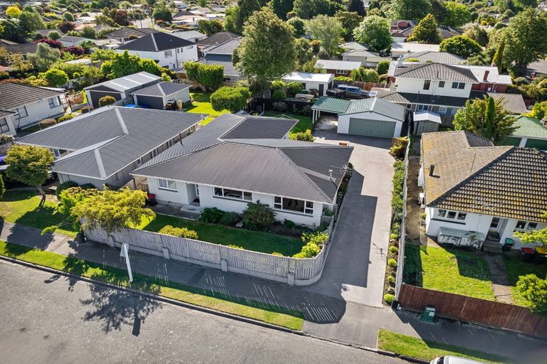 Photo of property in 27 Colman Avenue, Sockburn, Christchurch, 8042