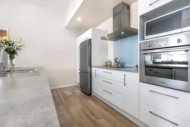 Photo of property in 2 Cable Lane, Halswell, Christchurch, 8025