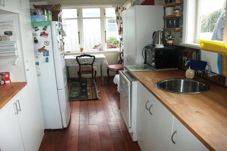 Photo of property in 18 Maire Street, Levin, 5510