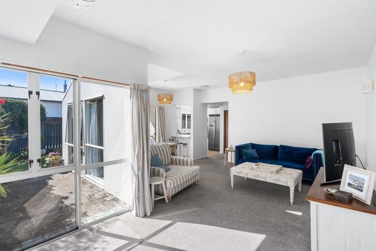 Photo of property in 2/32 Rose Street, Somerfield, Christchurch, 8024