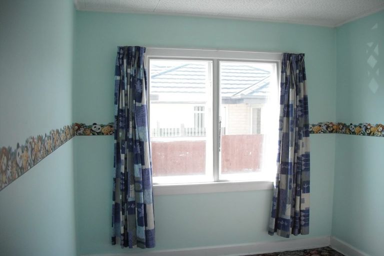 Photo of property in 160 Wainoni Road, Avondale, Christchurch, 8061