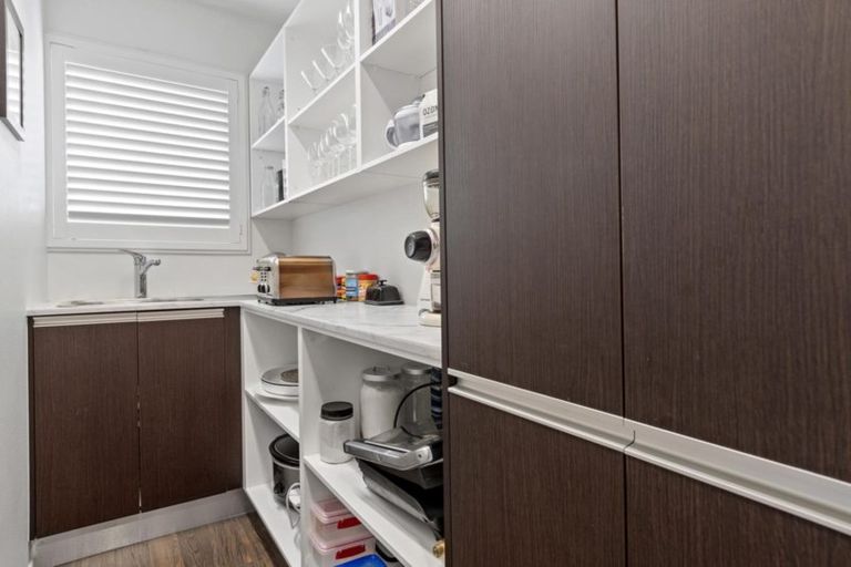 Photo of property in 27 Hinewa Road, Otumoetai, Tauranga, 3110