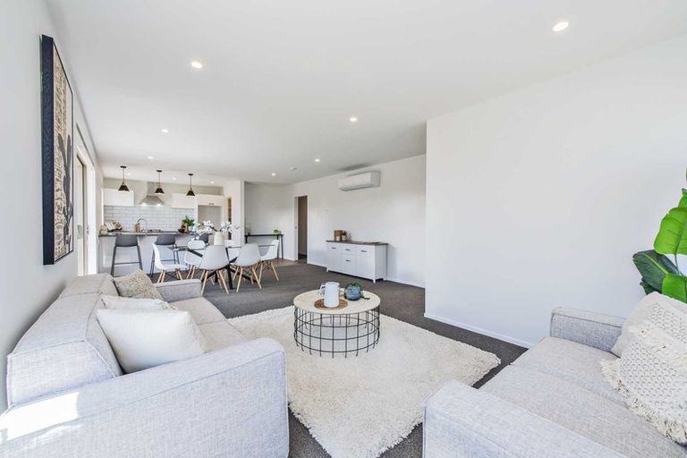 Photo of property in 33 Cressy Place, Darfield, 7510